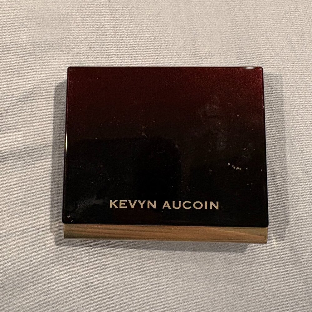 Kevyn Aucoin Sculpting Contour Powder - Light